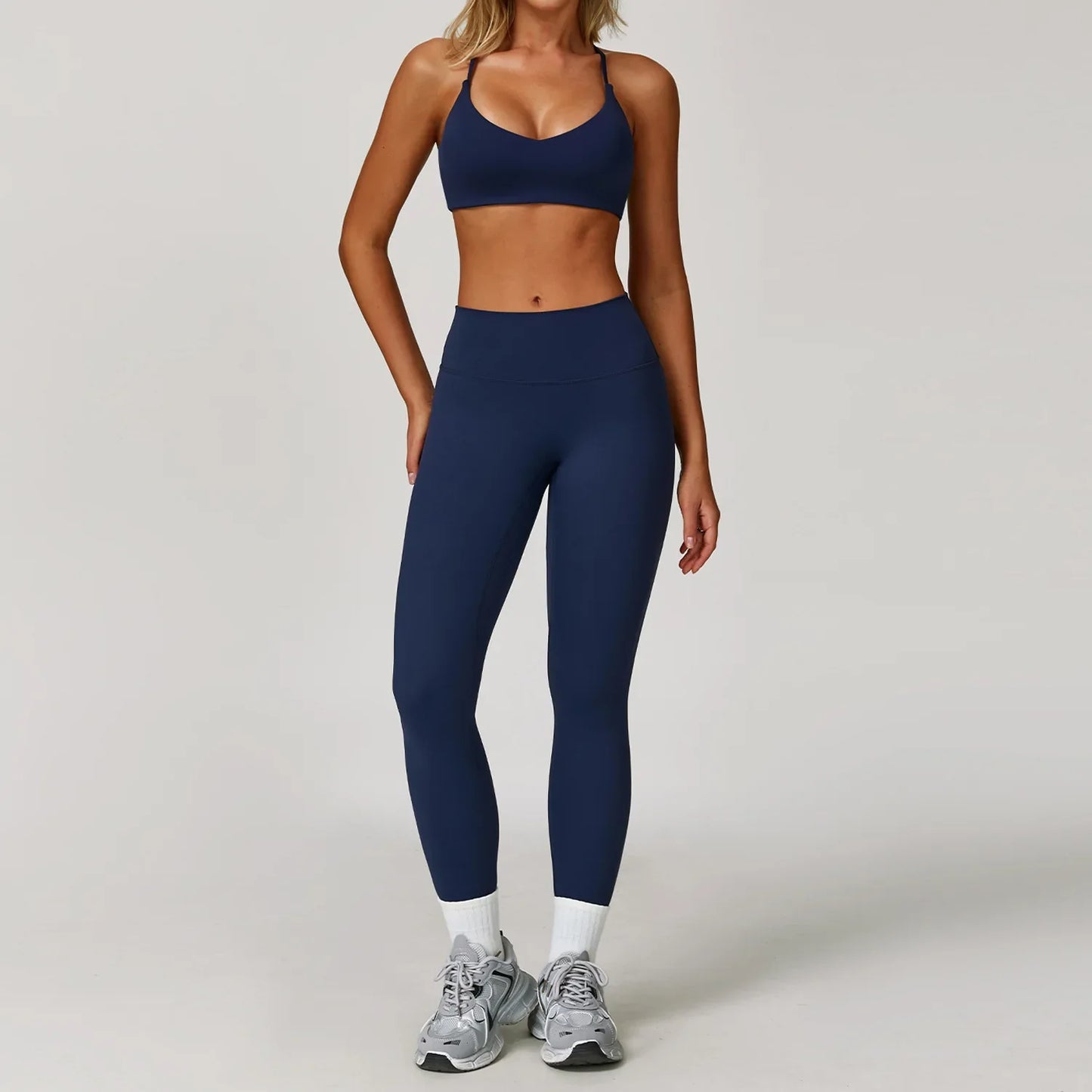 Women’s 2/3-Piece Sports Set – Stylish & Comfortable for Yoga & Running